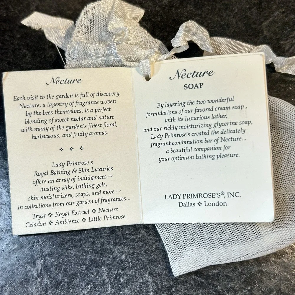 Lady Primrose Necture Dual Pour‎ Cream & Glycerin 3 oz Soap W Lace Exfoliant Sac